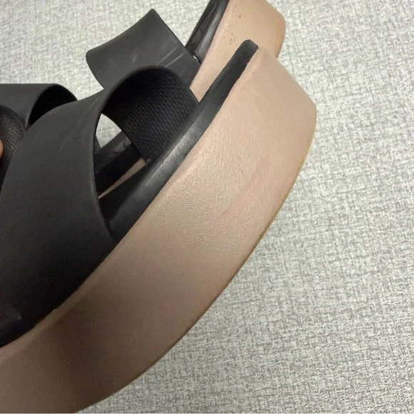 Crocs Brooklyn Low Wedge Black/Mushroom - Picture 5 of 11